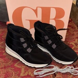 Gianni Bini Women's Black Ankle Boots size 8